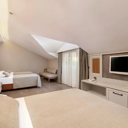 Club Phaselis Rose Resort 5*